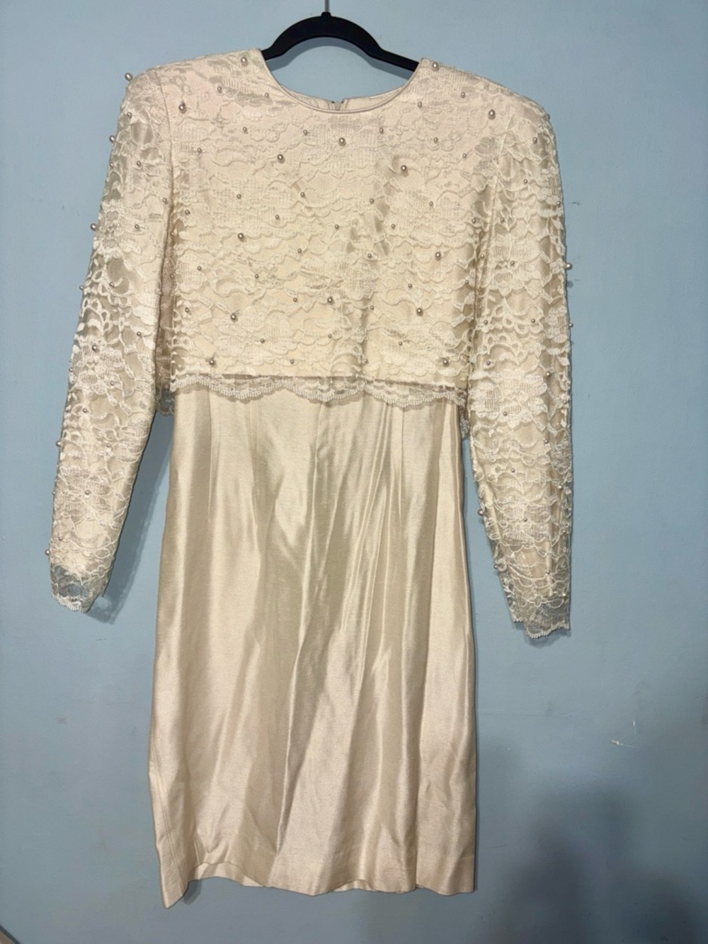 Leslie Fay Cream size 10 Lace Pearl Vintage Bride Bridal Era Dress little white